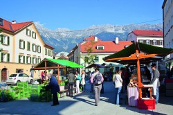 Jeden Samstag Bauernmarkt am Wiltener Platzl, Innsbruck